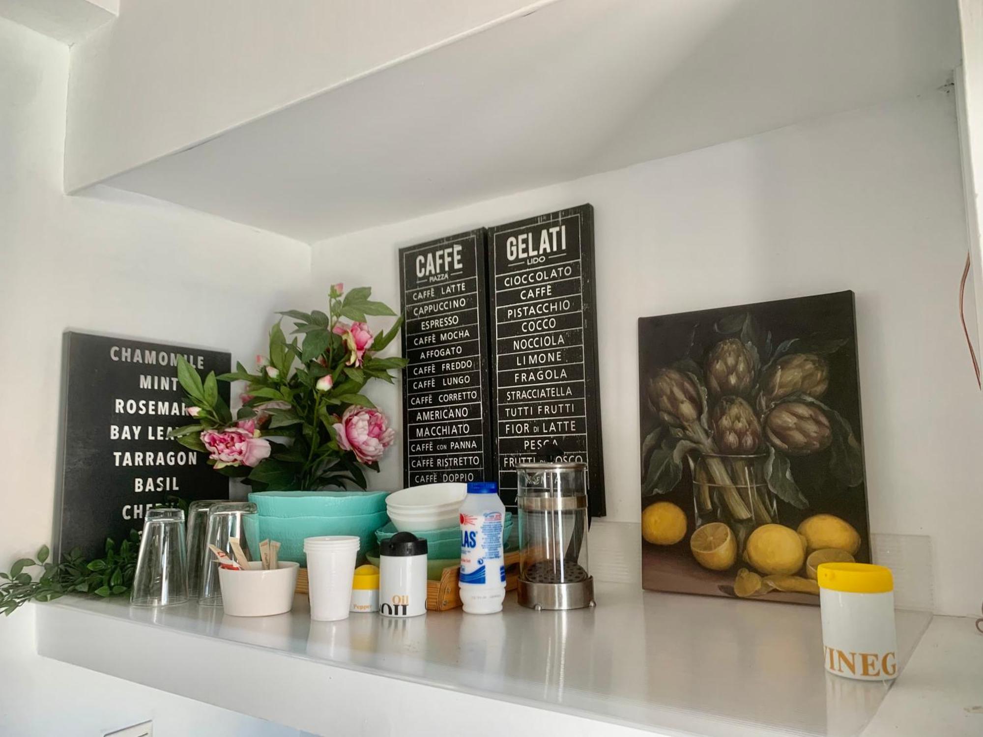 Bright Studio 4 A Short Stay Near Oaka - Iaso - Ygeia - Mitera Hospitals Αθήνα Εξωτερικό φωτογραφία